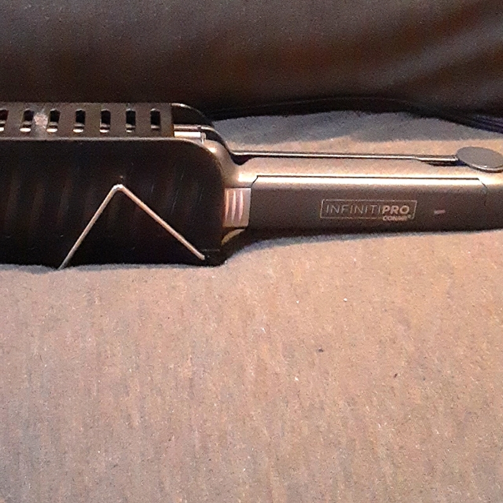 Hair straightener